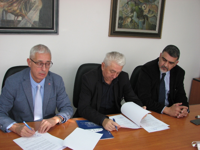 Potpisan Ugovor o naunoj i poslovnoj saradnji izmeu Fakulteta za menadment Zajear i Ugovorno okrune privredne komore Pirot